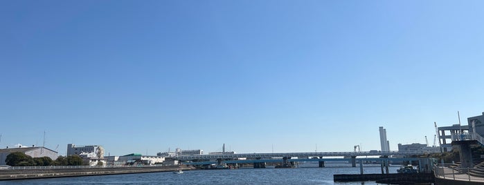 貝殻浜 is one of 京浜コンビナートの絶景ポイント(横浜編).