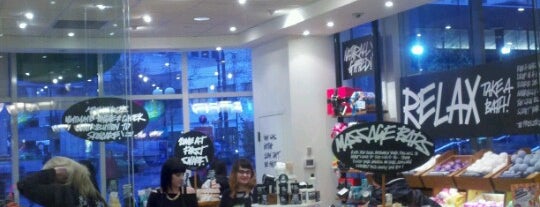 LUSH is one of Taylorさんのお気に入りスポット.