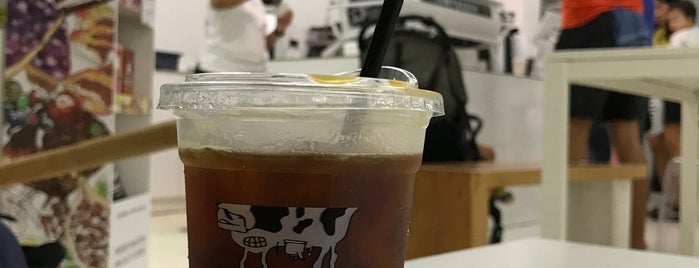 Cowpresso Coffee Roasters is one of SG Café Hopping....