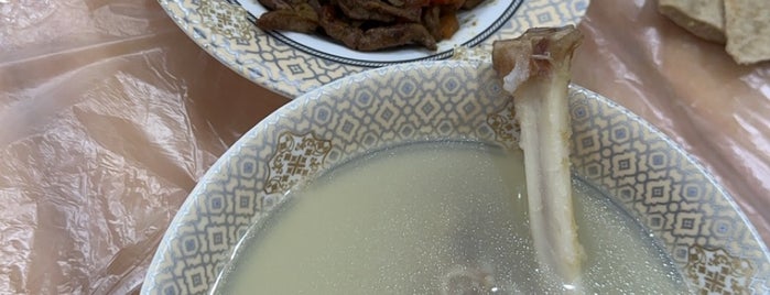 ﺃبو ﺃحمد للكبدة البلدي is one of Jeddah food.