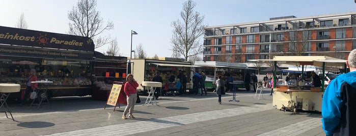 Wochenmarkt Riedberg is one of Sabrina's Saved Places.