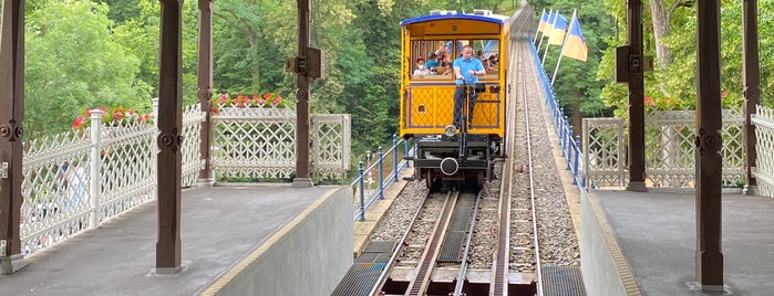 Nerobergbahn is one of A local’s guide: 48 hours in Wiesbaden.