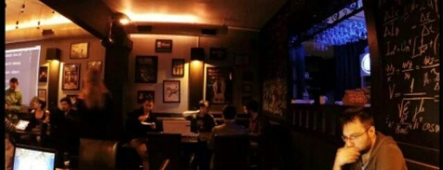 Komodor Pub is one of istanbul.