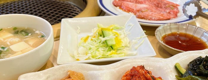 関内苑 is one of Food.