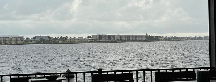 Harpoon Harry's Restaurant & Bar is one of Cape Coral.