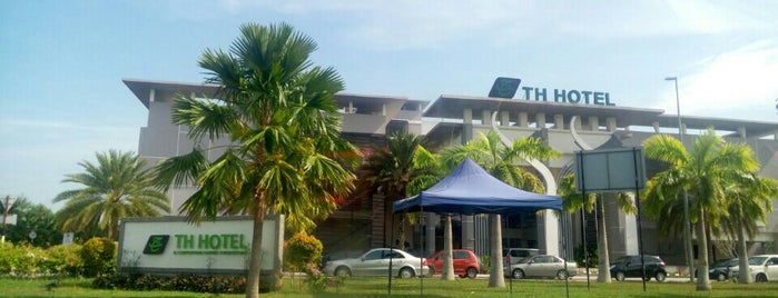 TH Hotel & Convention Centre Terengganu is one of IG @antskong'un Beğendiği Mekanlar.