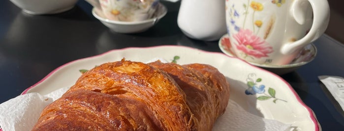 La Boulangerie des Chartreux is one of Lyon Food.