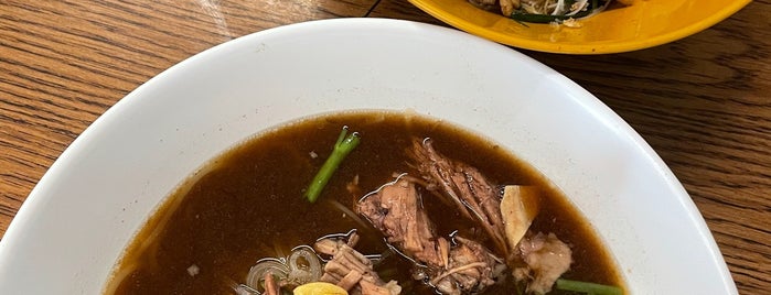 ก๋วยเตี๋ยวสว่างอรุณ is one of BKK Streetfood.