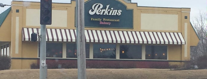 Perkins Restaurant & Bakery is one of Marshalltown Food.
