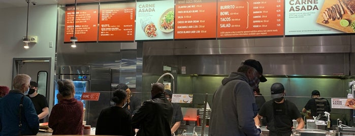 Chipotle Mexican Grill is one of Эверетт.
