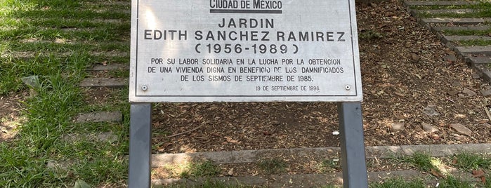Parque Edith Sánchez Ramírez is one of Tempat yang Disukai Abraham.