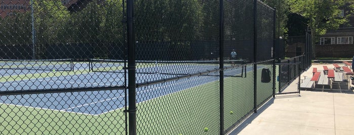 MIT Du Pont Tennis Courts is one of Favorite Boston Places.