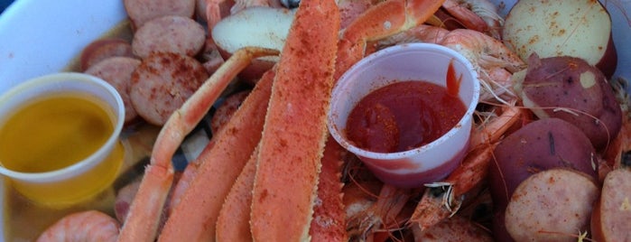 Big Shucks Oyster Bar is one of * Gr8 Cajun, Creole & Seafood Spots (Dallas Area).
