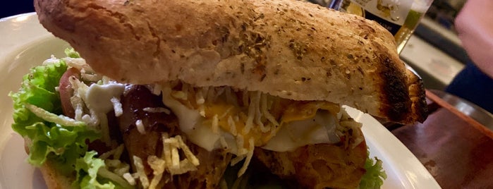 Sandwich Taller is one of Locais curtidos por Federico.