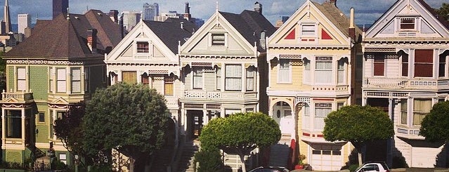 Painted Ladies is one of Playing Host.