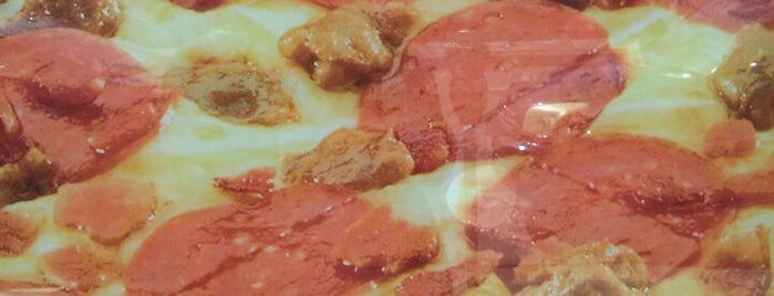 Little Caesars Pizza is one of Nicholas 님이 좋아한 장소.