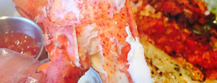 LOBSTER BAR is one of BnBHero's Picks for diners.