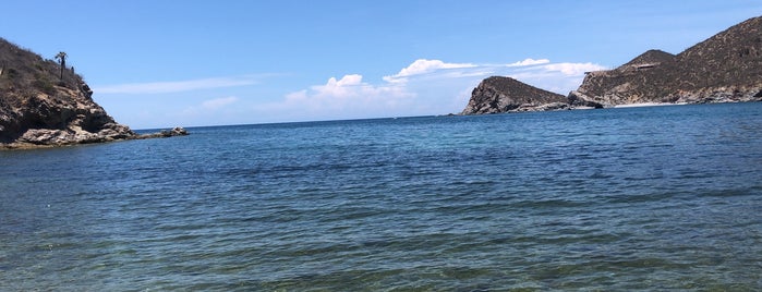Playa Piedras Pintas is one of Tempat yang Disukai Edwin.