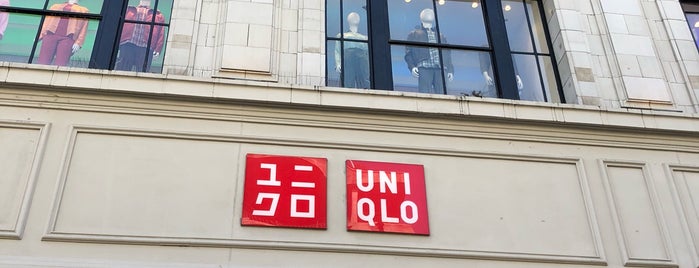 UNIQLO is one of Orte, die Ibra gefallen.