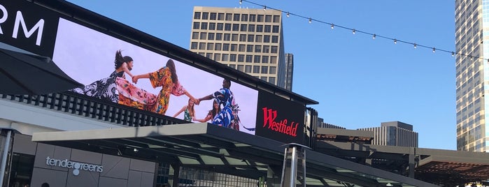 Wexler's Deli - Century City is one of Locais salvos de Todd.