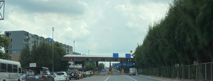 ด่านฯ พระโขนง is one of ทางพิเศษฉลองรัช (Chalong Rat Expressway).