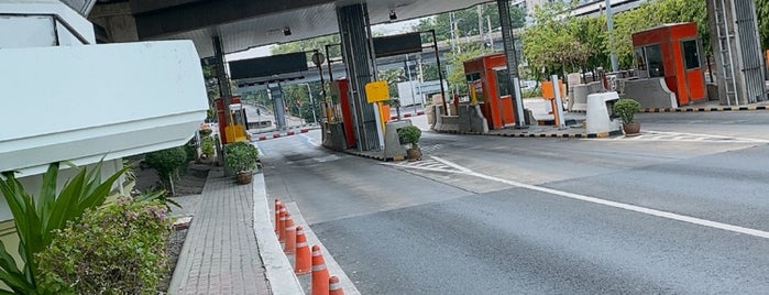 ด่านฯ พัฒนาการ 2 is one of ทางพิเศษฉลองรัช (Chalong Rat Expressway).