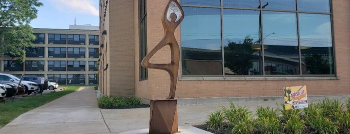 Pose (2021) by Tim Adams is one of Downtown Erie Sculpture Walk.