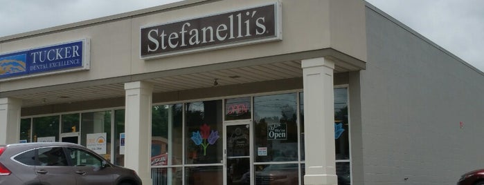 Stefanelli's is one of 814 fav's.