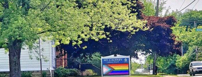 Mt Calvary Lutheran Church is one of 🏳️‍🌈.