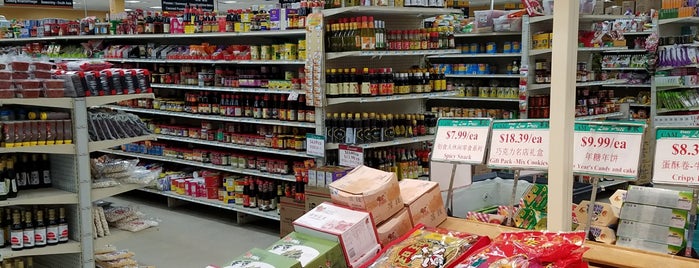 CAM Asia Supermarket is one of Jolieさんのお気に入りスポット.