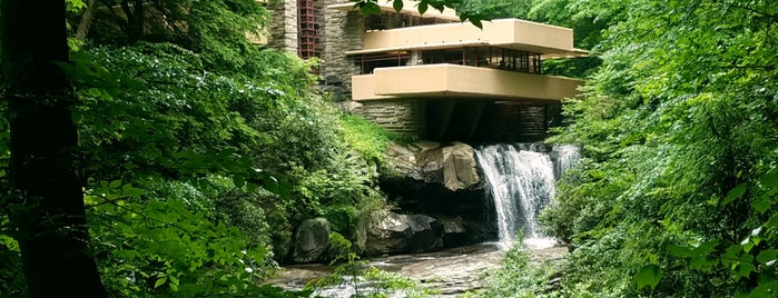 Fallingwater is one of A & A DAY TRIPPIN.