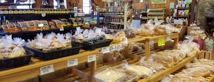 Fuhrman's Cider Mill is one of Go To.