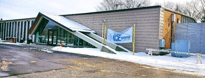 Flo Fabrizio Ice Center is one of Kid-Friendly Erie.