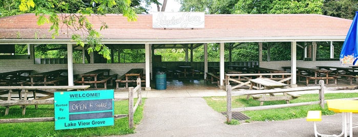 Lakeview Picnic Grove is one of Waldameer.