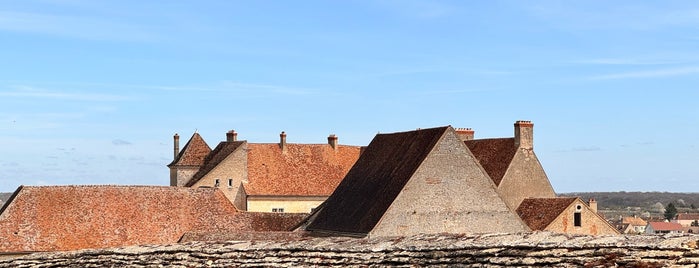 Château du Clos de Vougeot is one of France.