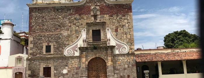 Templo San Andres is one of สถานที่ที่ BECCA ถูกใจ.