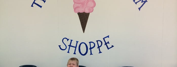 Trenton Ice Cream Shoppe is one of Amyさんの保存済みスポット.