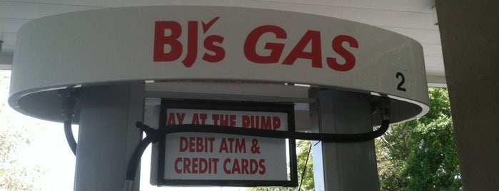 BJ's Gas is one of Tempat yang Disukai Dawn.