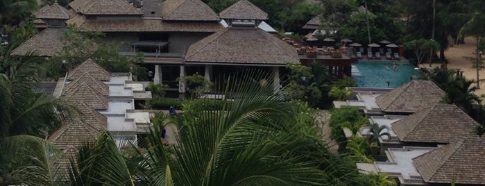 Anantara Phuket Layan Resort & Spa is one of Locais curtidos por Angel.