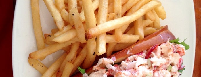 The Nantucket Lobster Trap is one of Escape Guide // Nantucket.
