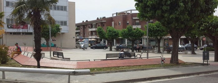 Plaça De L'Era is one of สถานที่ที่ joanpccom ถูกใจ.