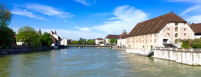 Aare Solothurn is one of Suisse.