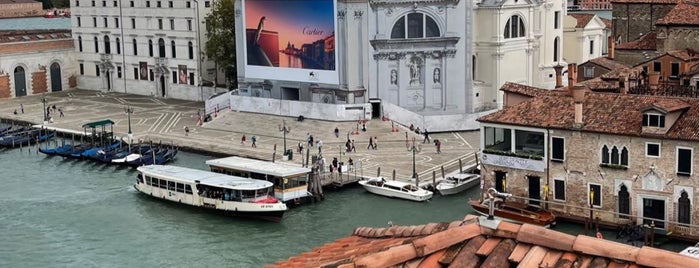 The Gritti Palace, a Luxury Collection Hotel, Venice is one of Dave'nin Beğendiği Mekanlar.