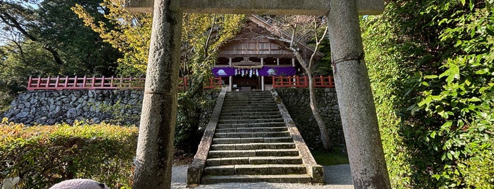 高鴨神社 is one of 神社仏閣.