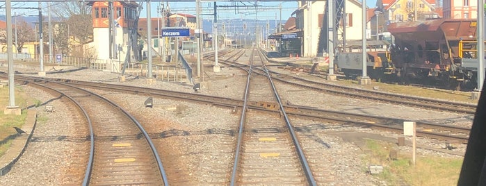 Bahnhof Kerzers (BLS) is one of Gares.