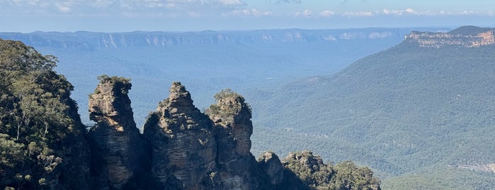 Echo Point is one of Blue Mountains.