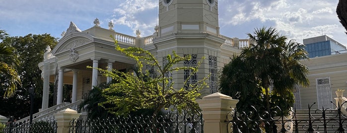 Quinta Montes Molina is one of Mérida.