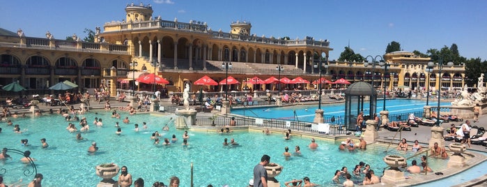 Széchenyi Thermal Bath is one of Jas' favorite urban sites.