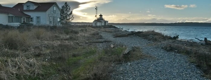 Discovery Park is one of SEATTLE.