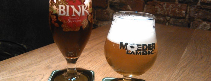 Moeder Lambic Fontainas is one of Nathalie : понравившиеся места.